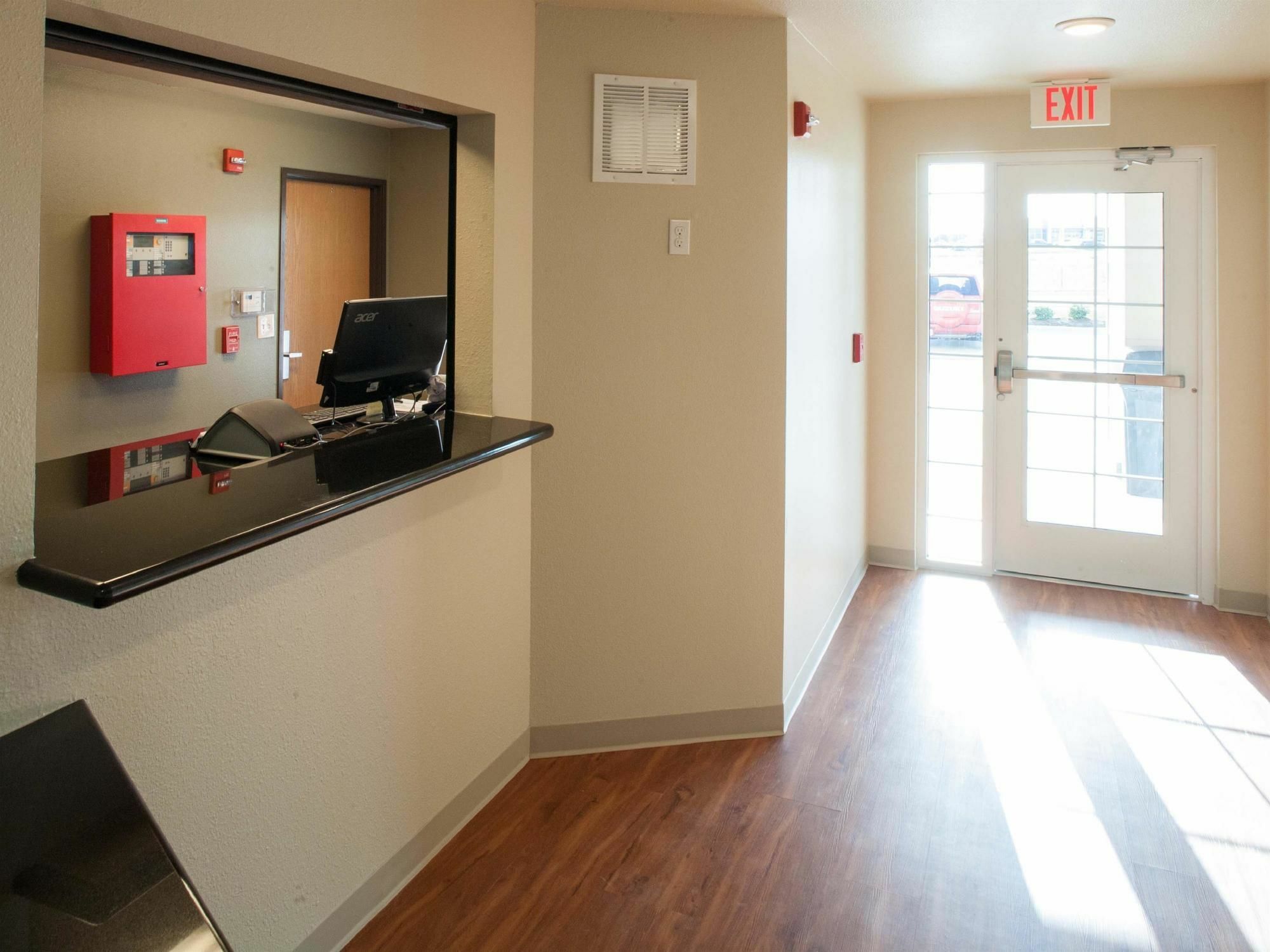 Extended Stay America Select Suites - El Paso - East Екстер'єр фото