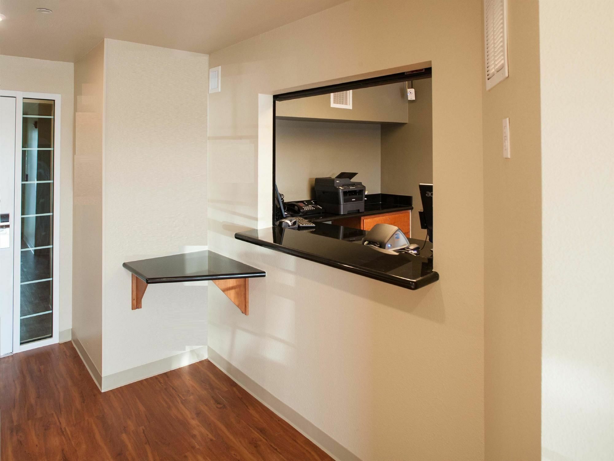 Extended Stay America Select Suites - El Paso - East Екстер'єр фото